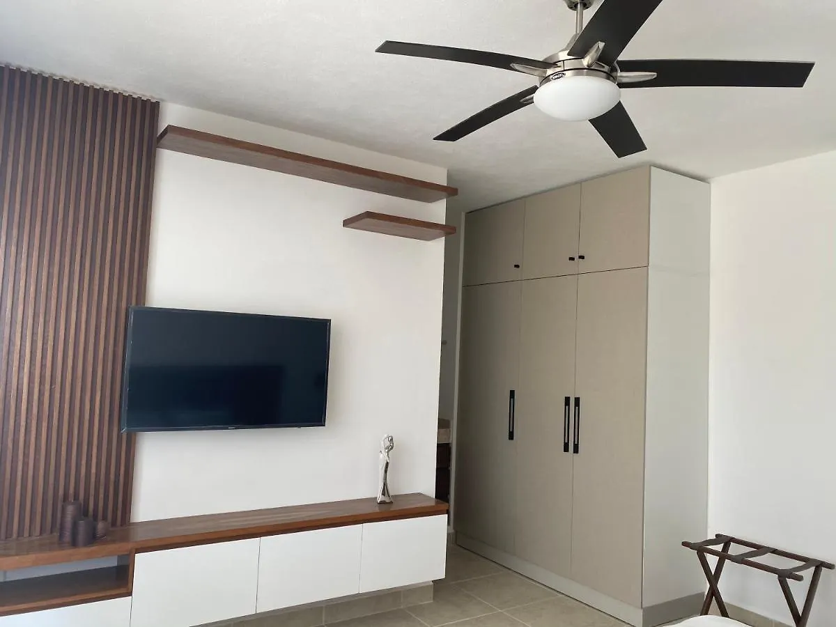Liverte Cancun Downtown Daire