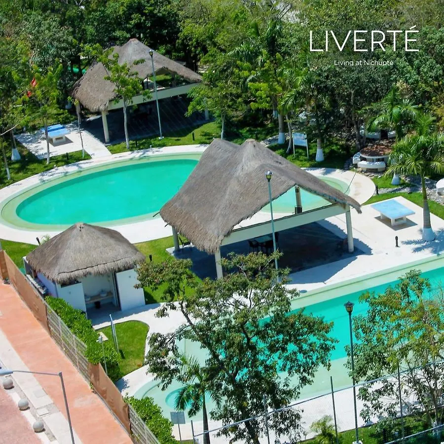 Liverte Cancun Downtown מקסיקו